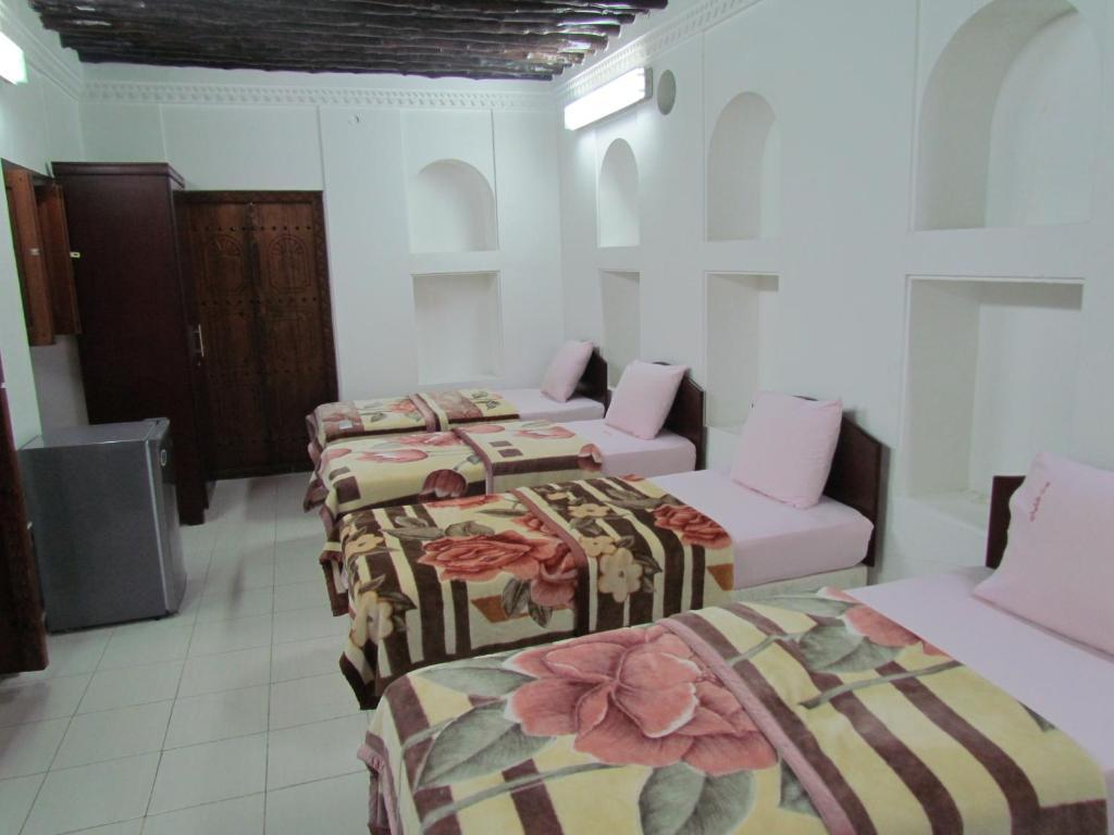 Sharjah Heritage Youth Hostel Room photo